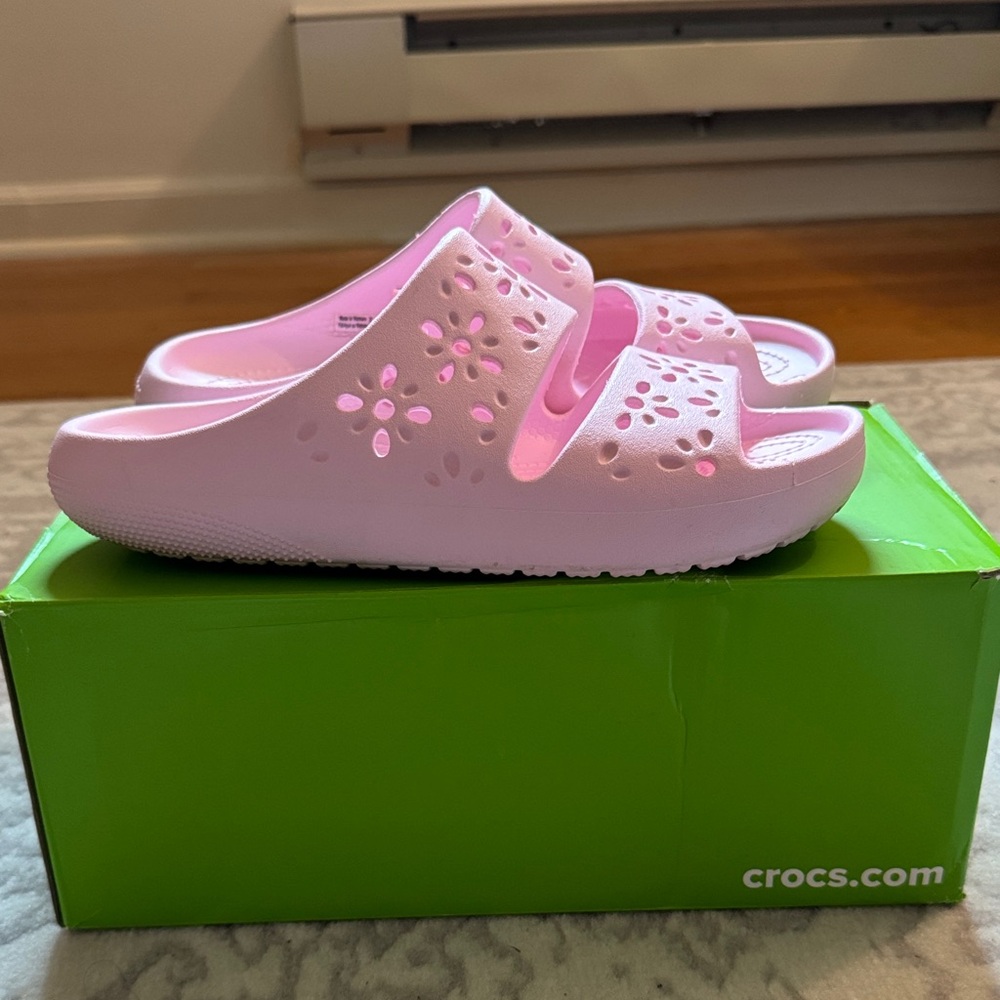 CROCS Light Pink Floral Sandals